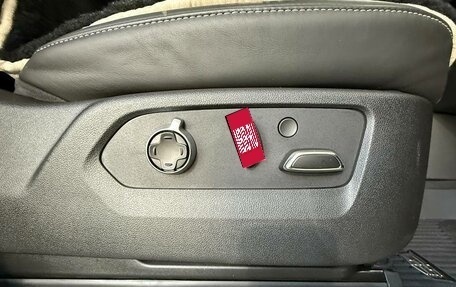 Cadillac Escalade V, 2024 год, 16 500 000 рублей, 30 фотография