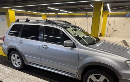 Mitsubishi Outlander III рестайлинг 3, 2005 год, 890 000 рублей, 4 фотография