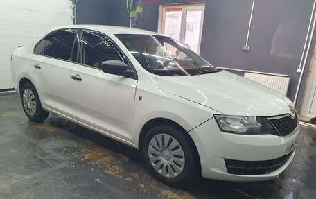 Skoda Rapid I, 2014 год, 450 000 рублей, 2 фотография