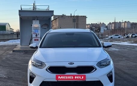 KIA cee'd III, 2021 год, 1 500 000 рублей, 2 фотография