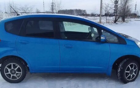 Honda Fit III, 2009 год, 750 000 рублей, 2 фотография