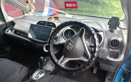 Honda Fit III, 2009 год, 750 000 рублей, 11 фотография