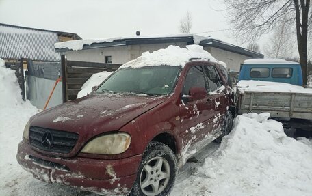 Mercedes-Benz M-Класс, 2001 год, 255 000 рублей, 3 фотография