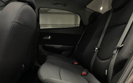 KIA Rio III рестайлинг, 2015 год, 1 059 000 рублей, 21 фотография