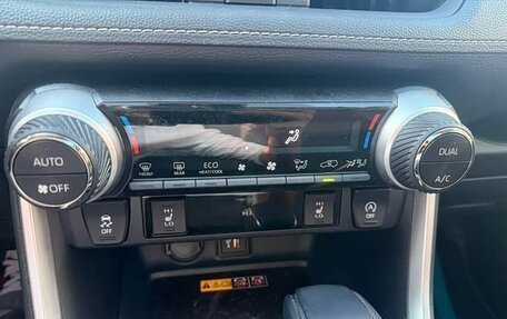 Toyota RAV4, 2024 год, 3 198 002 рублей, 10 фотография