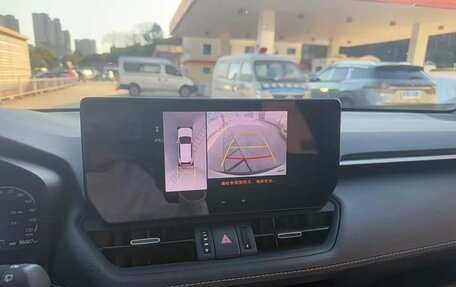 Toyota RAV4, 2024 год, 3 198 002 рублей, 12 фотография