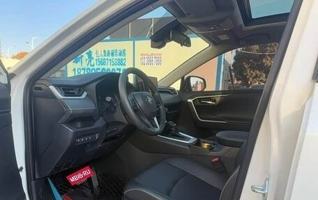 Toyota RAV4, 2024 год, 3 198 002 рублей, 7 фотография