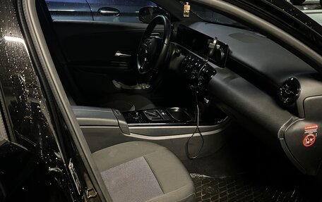 Mercedes-Benz A-Класс, 2019 год, 2 150 000 рублей, 6 фотография