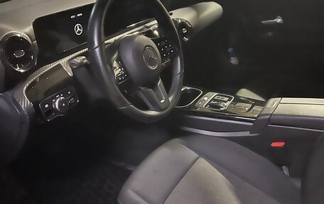 Mercedes-Benz A-Класс, 2019 год, 2 150 000 рублей, 4 фотография