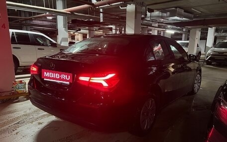 Mercedes-Benz A-Класс, 2019 год, 2 150 000 рублей, 2 фотография