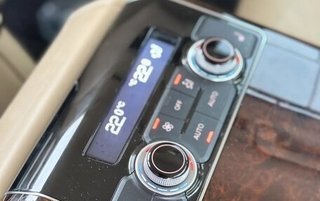 Audi A8, 2011 год, 1 250 000 рублей, 22 фотография