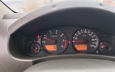 Nissan Navara (Frontier), 2006 год, 870 000 рублей, 19 фотография