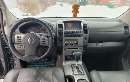 Nissan Navara (Frontier), 2006 год, 870 000 рублей, 16 фотография