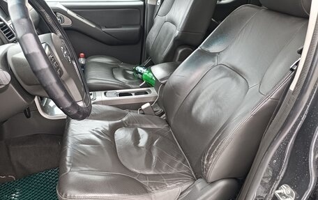 Nissan Navara (Frontier), 2006 год, 870 000 рублей, 18 фотография