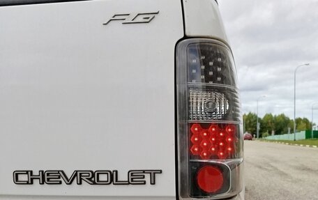 Chevrolet Suburban, 2001 год, 1 900 000 рублей, 4 фотография