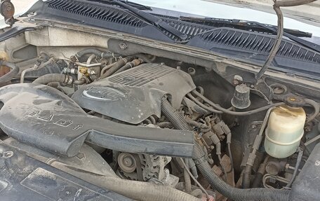 Chevrolet Suburban, 2001 год, 1 900 000 рублей, 14 фотография