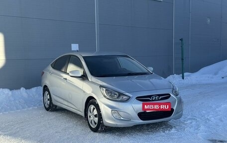 Hyundai Solaris II рестайлинг, 2011 год, 445 000 рублей, 3 фотография