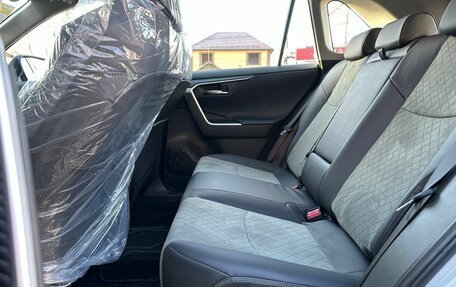 Toyota RAV4, 2025 год, 3 999 000 рублей, 20 фотография