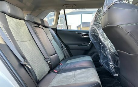 Toyota RAV4, 2025 год, 3 999 000 рублей, 30 фотография