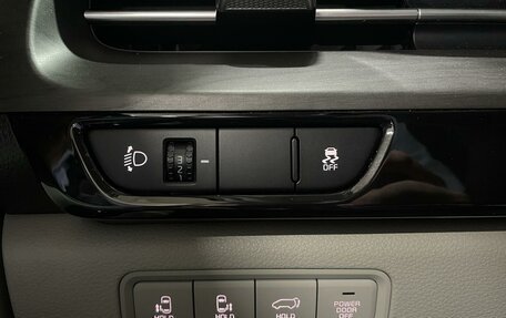 KIA Carnival, 2023 год, 4 150 000 рублей, 18 фотография