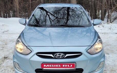 Hyundai Solaris II рестайлинг, 2013 год, 950 000 рублей, 2 фотография