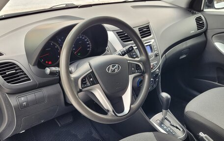Hyundai Solaris II рестайлинг, 2013 год, 950 000 рублей, 17 фотография
