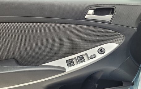 Hyundai Solaris II рестайлинг, 2013 год, 950 000 рублей, 15 фотография