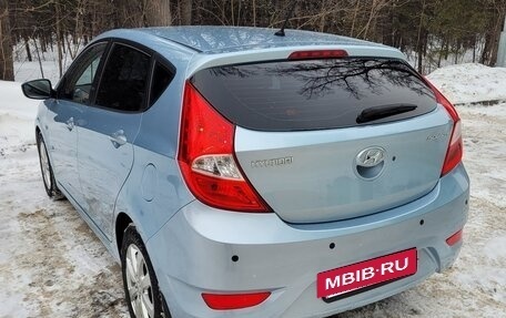 Hyundai Solaris II рестайлинг, 2013 год, 950 000 рублей, 9 фотография