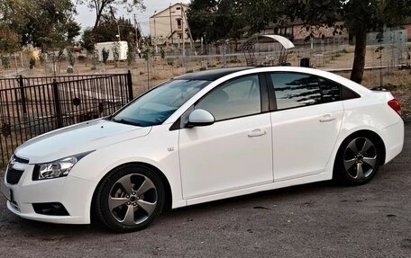 Chevrolet Cruze II, 2012 год, 740 000 рублей, 3 фотография