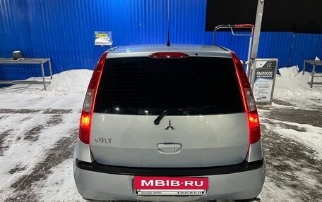 Mitsubishi Colt VI рестайлинг, 2006 год, 500 000 рублей, 2 фотография