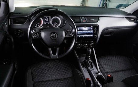 Skoda Octavia, 2018 год, 1 629 000 рублей, 6 фотография