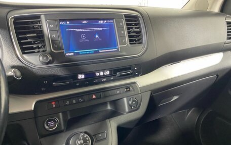 Peugeot Traveller I, 2021 год, 3 597 000 рублей, 22 фотография