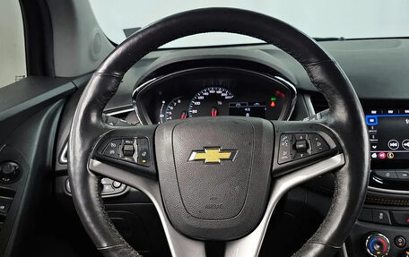 Chevrolet Trax, 2022 год, 1 070 000 рублей, 9 фотография