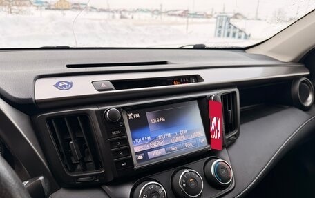 Toyota RAV4, 2015 год, 2 300 000 рублей, 10 фотография