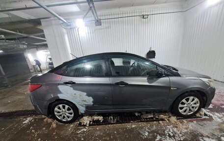 Hyundai Solaris II рестайлинг, 2016 год, 450 000 рублей, 3 фотография