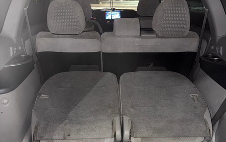 Mitsubishi Grandis, 2005 год, 750 000 рублей, 12 фотография