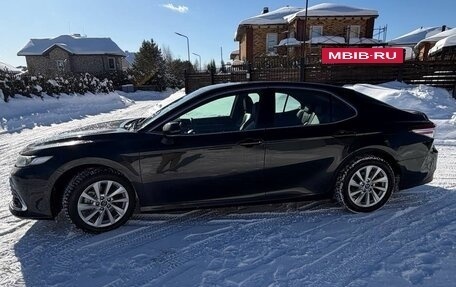 Toyota Camry, 2023 год, 2 800 000 рублей, 2 фотография