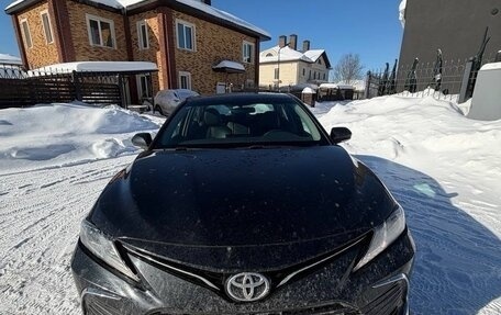 Toyota Camry, 2023 год, 2 800 000 рублей, 8 фотография