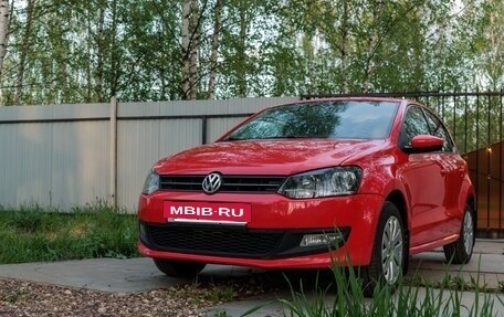 Volkswagen Polo VI (EU Market), 2010 год, 850 000 рублей, 2 фотография
