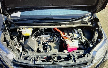 Toyota Noah III, 2019 год, 2 570 000 рублей, 11 фотография