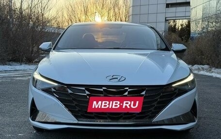 Hyundai Elantra, 2022 год, 1 260 000 рублей, 2 фотография