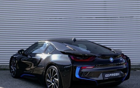 BMW i8 I рестайлинг, 2016 год, 6 969 000 рублей, 2 фотография
