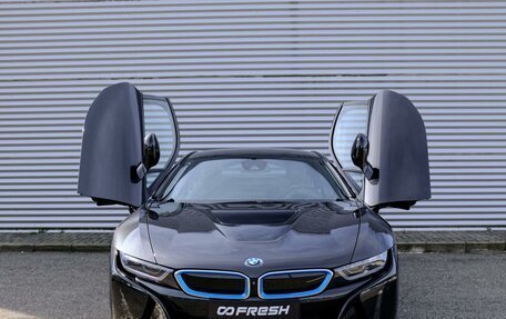 BMW i8 I рестайлинг, 2016 год, 6 969 000 рублей, 7 фотография