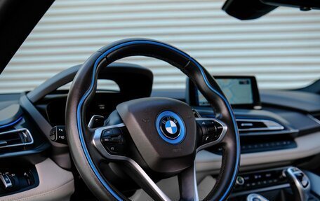 BMW i8 I рестайлинг, 2016 год, 6 969 000 рублей, 31 фотография