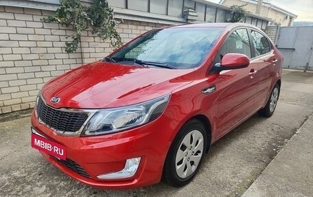 KIA Rio III рестайлинг, 2015 год, 1 100 000 рублей, 2 фотография