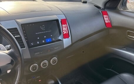 Mitsubishi Outlander III рестайлинг 3, 2008 год, 1 050 000 рублей, 9 фотография