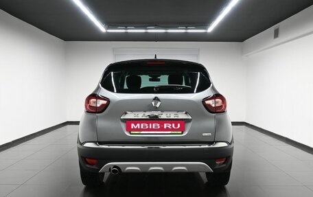 Renault Kaptur I рестайлинг, 2021 год, 1 895 000 рублей, 4 фотография