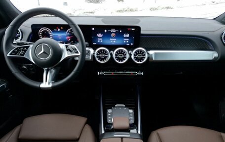 Mercedes-Benz GLB, 2024 год, 5 600 000 рублей, 24 фотография