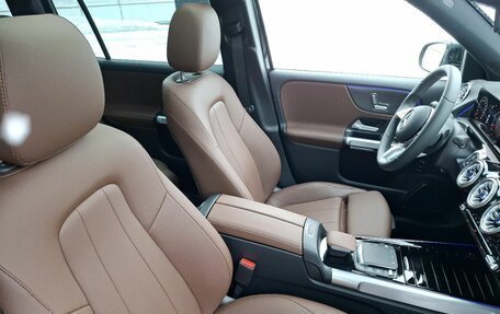 Mercedes-Benz GLB, 2024 год, 5 600 000 рублей, 20 фотография