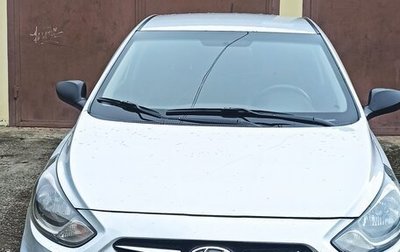 Hyundai Solaris II рестайлинг, 2014 год, 800 000 рублей, 1 фотография